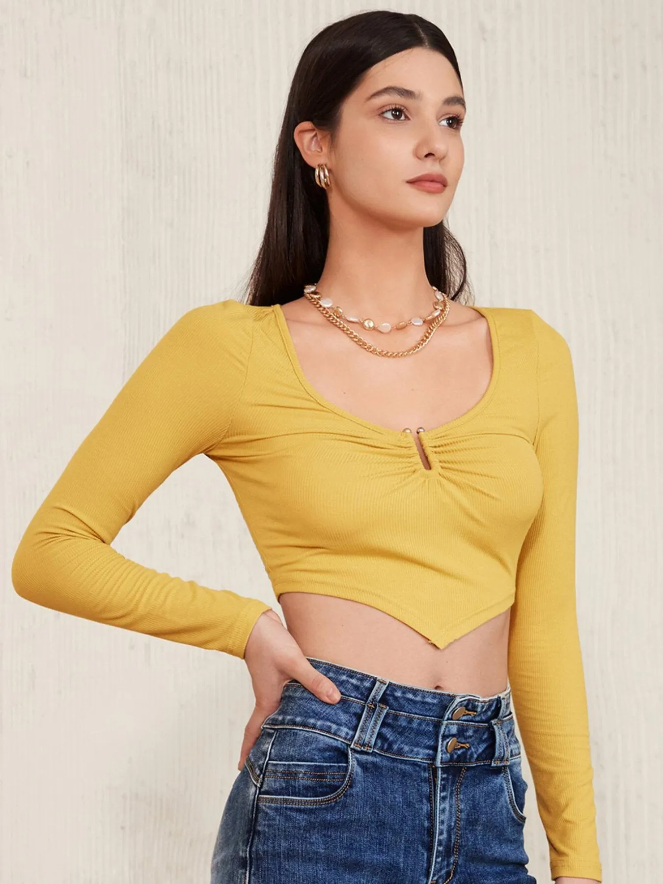 Elegant Ruched Long Sleeve Crop Top